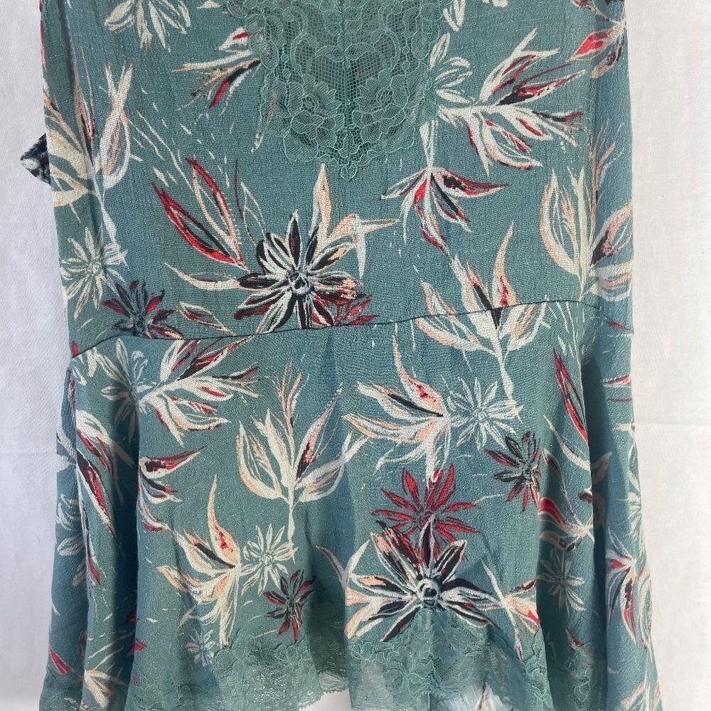 Intimately Free People Bellflower Teal Floral Lace Tank Sz M - Picture 4 of 8